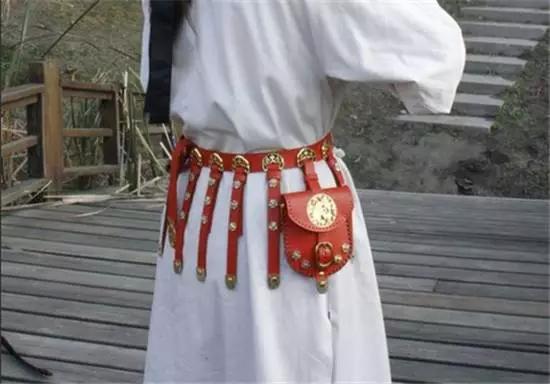 古代男子腰间最炫的配饰,古代男子配饰图鉴