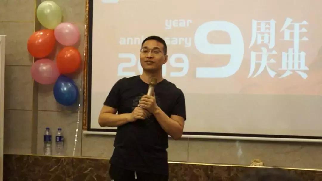 热烈庆祝开业一周年庆典,热烈祝贺周年庆典圆满成功