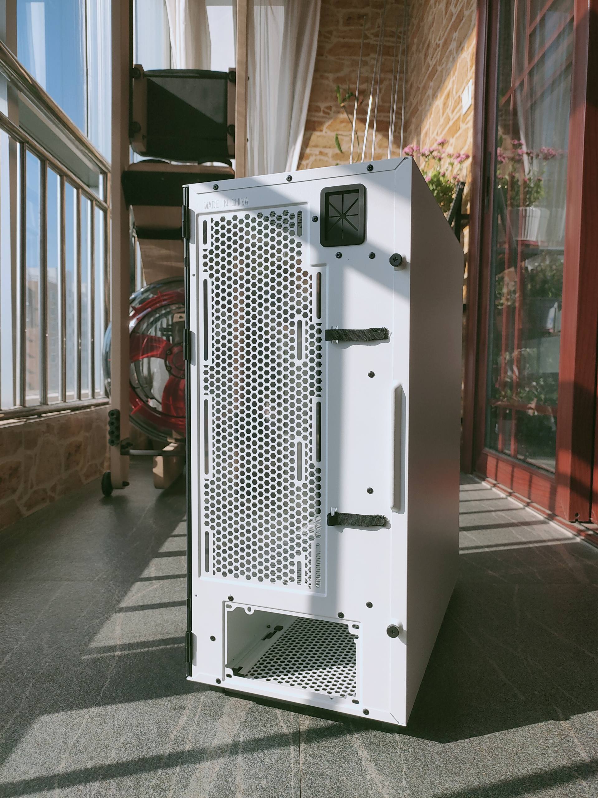 鑫谷开元t1装机视频,鑫谷开元t1机箱怎么样