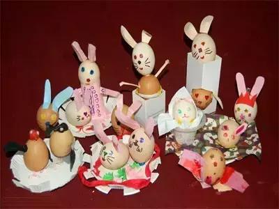 鸡蛋壳手工作品创意幼儿园,碎鸡蛋壳手工粘贴画动物图案