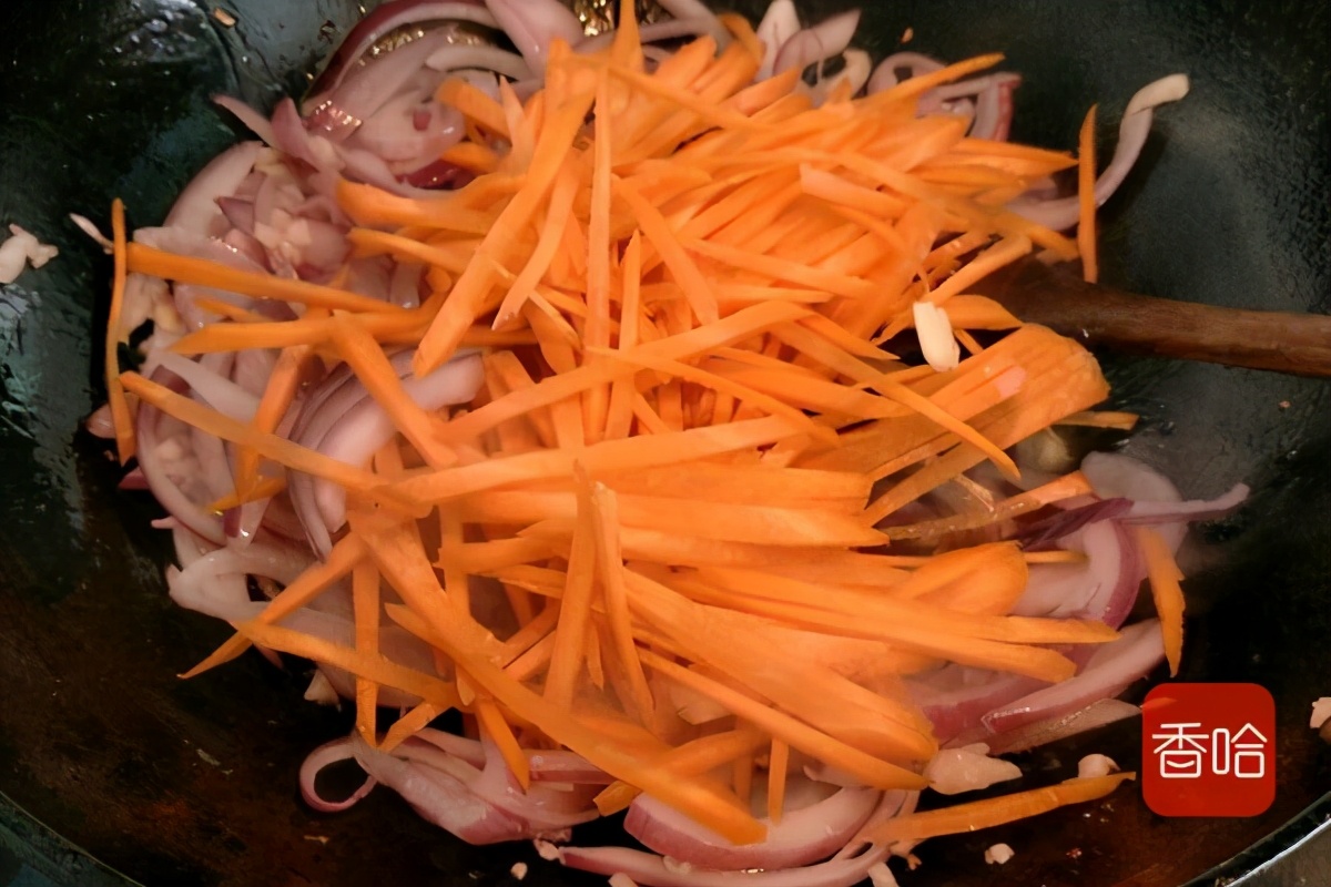 做面条筋道的方法,做面条怎样和面不破