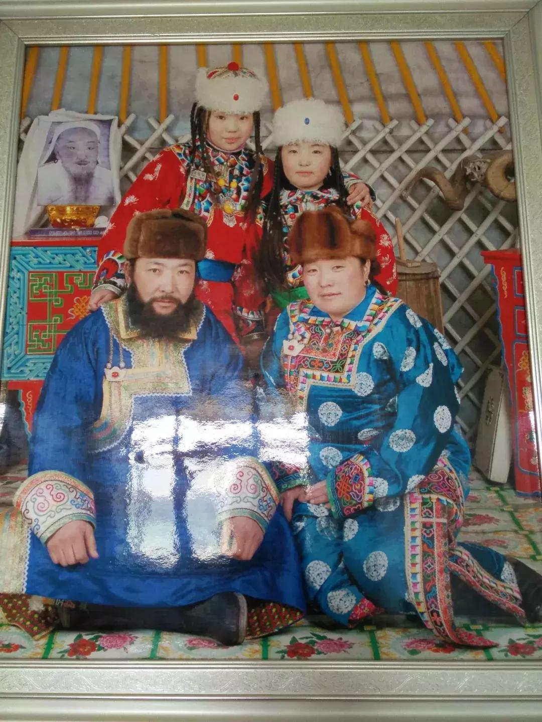 孟根其其格简介歌手,孟根其其格