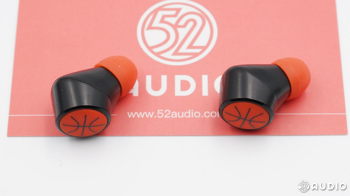 足球篮球蓝牙耳机拆解,足球款蓝牙耳机