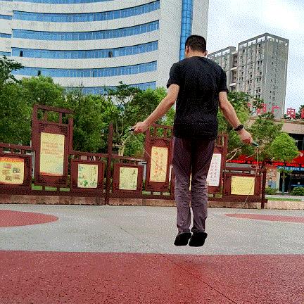 咕咚软弹运动拖鞋,舒适运动吸汗防臭透气久站不累