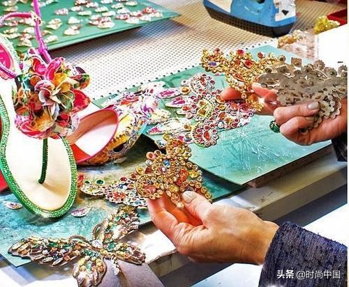 太好看了吧！！！小编精选5款天仙婚鞋，Angelababy、刘诗诗都爱它！