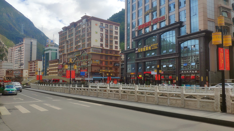 涓佺湡瑗胯棌鏃呮父鏀荤暐,宸濊タ鏃呮父涓佺湡