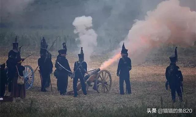 拿破仑重返法国军队倒戈片段,拿破仑回法国路上纷纷倒戈