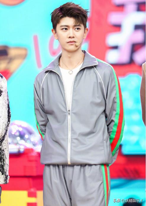 蔡徐坤任嘉伦有多像,蔡徐坤任嘉伦同框