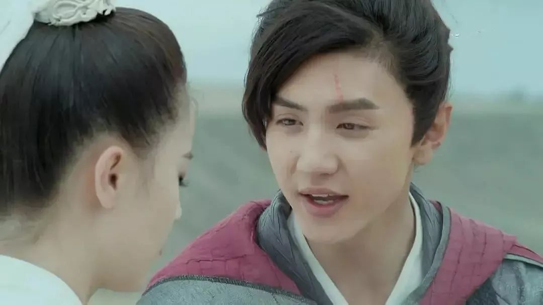 绝代双娇邀月毛林林,绝世双骄邀月毛林林