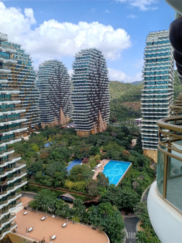 美丽之冠大树酒店,美丽之冠大树酒店距离海边多远