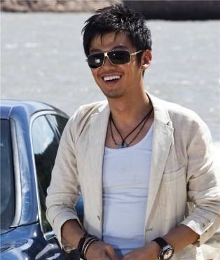 放弃演艺圈转行的明星,放弃高薪的工作转行