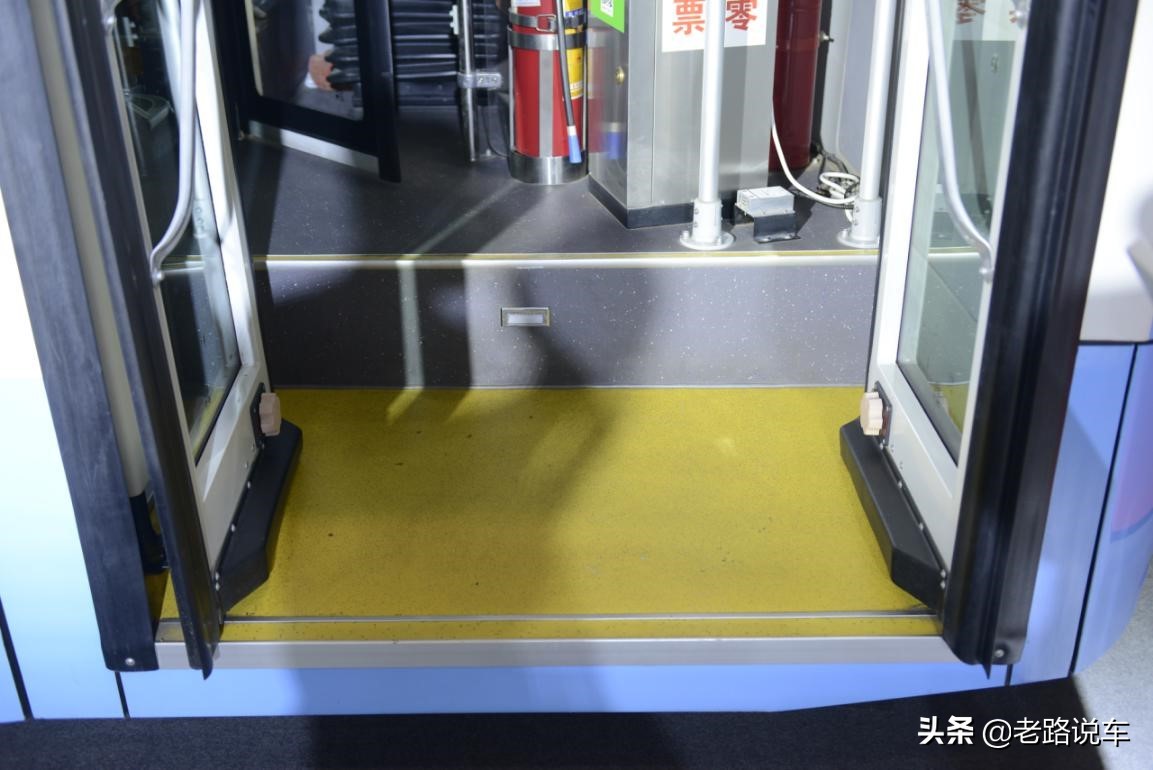 比亚迪k8多少钱一辆,深圳最新款比亚迪k8