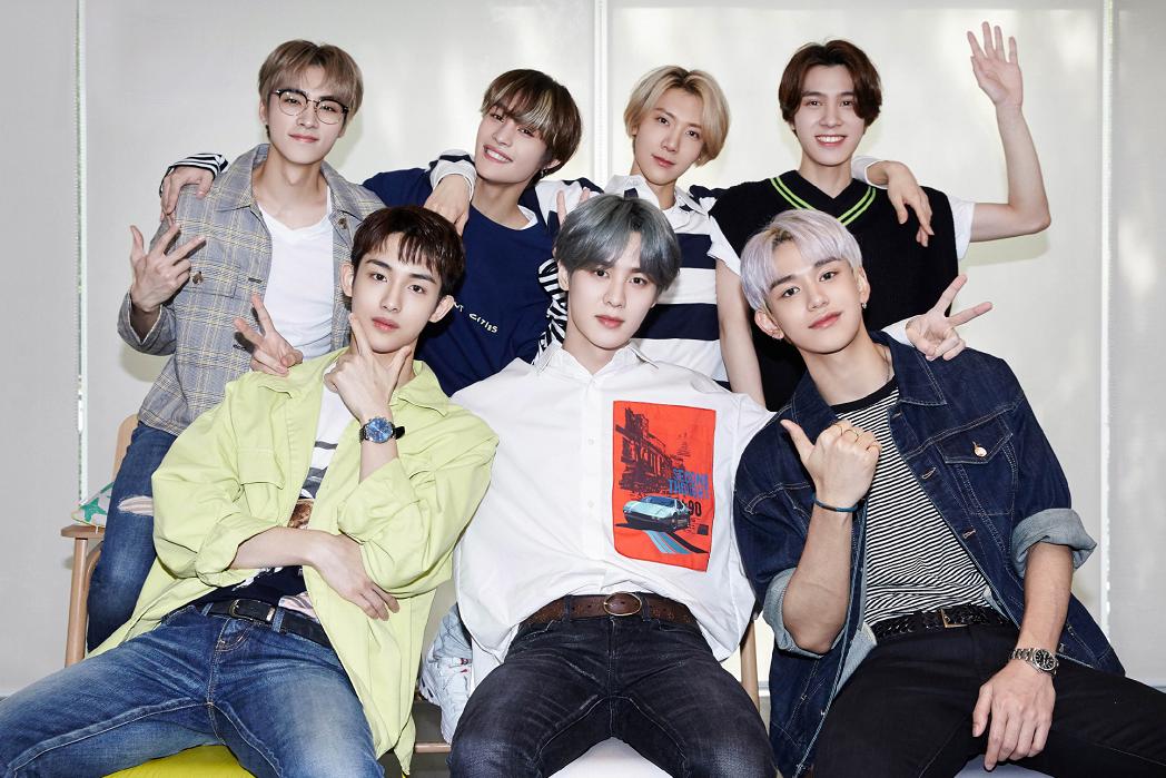 SM终于舍得给威神V花钱了，采访视频拿出来营销，真全员喜剧人