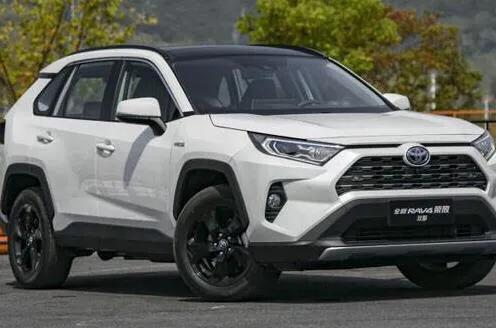 最畅销的斯巴鲁SUV，售22万起，还配全时四驱，选它还是新CRV？