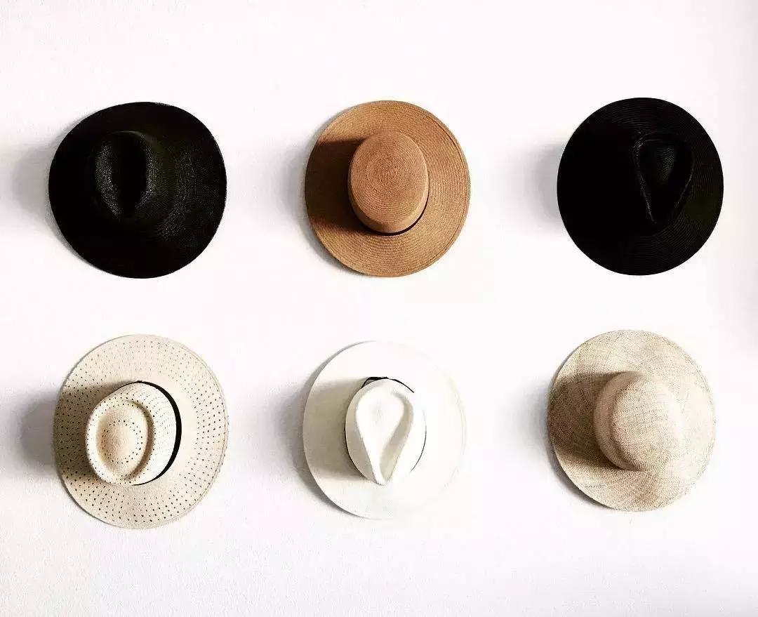 从全世界最会戴帽子的女人身上,学习一点「帽子戏法」