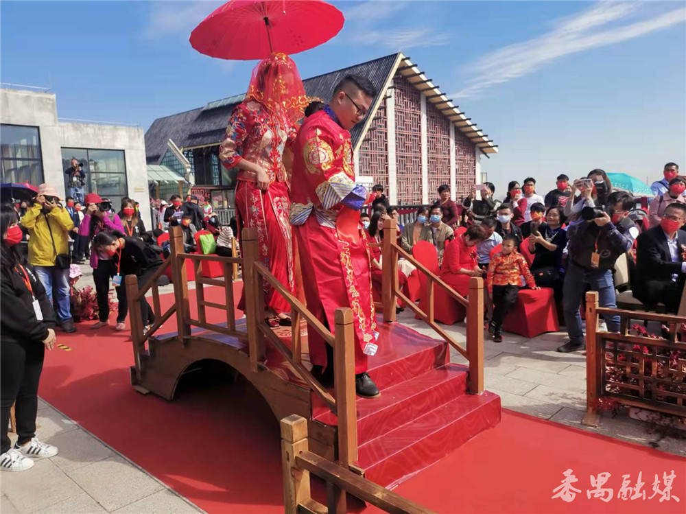 爱的莲（涟）漪美的绽放｜第21届番禺青年集体婚礼在莲花山旅游区举行