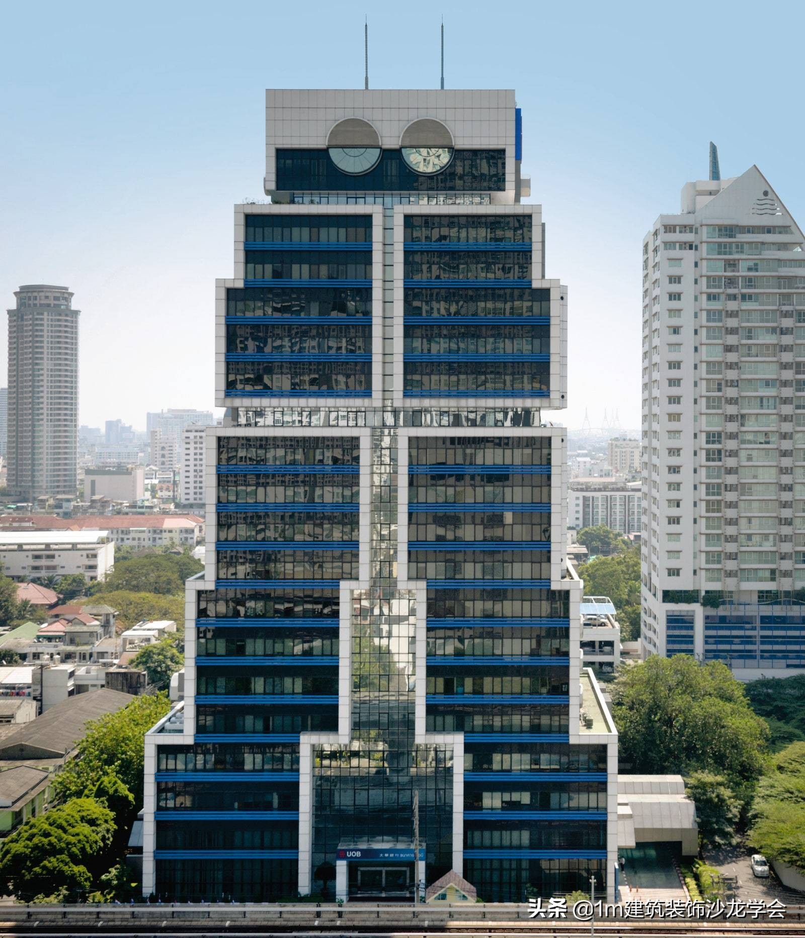 「1m新知」OMA革新了百货商店的体系结构