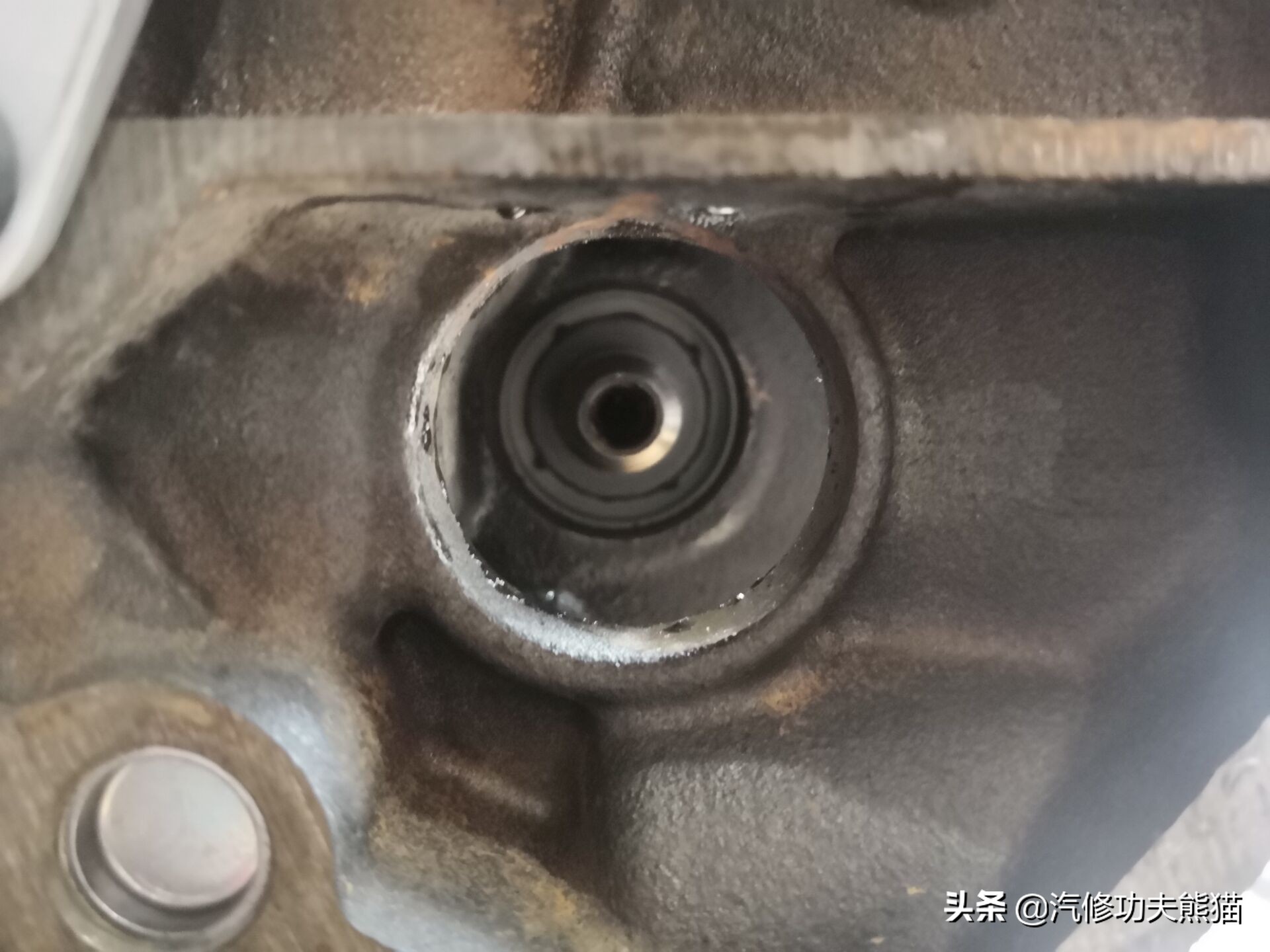 奥迪第三代ea888怎么还烧机油,奥迪的三代ea888烧机油吗