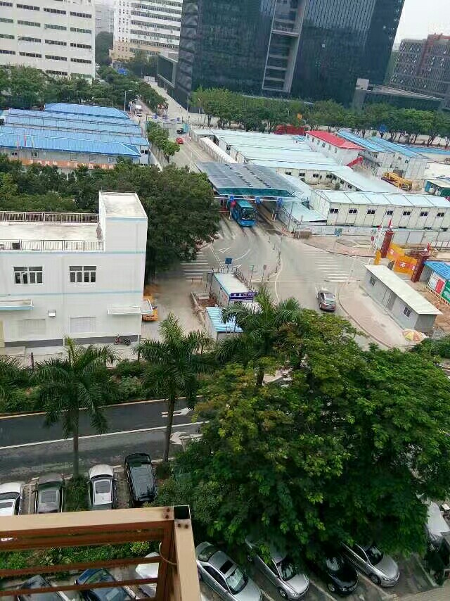 富士康为什么推荐一个人来应聘,富士康打工的小伙子