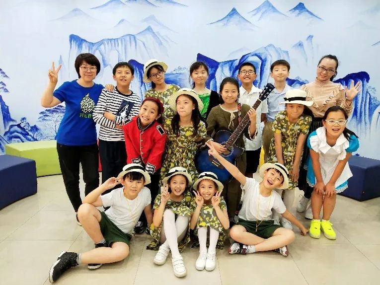 天津开发区泰达二小线上教学,天津市二年级快乐英语人教版教材