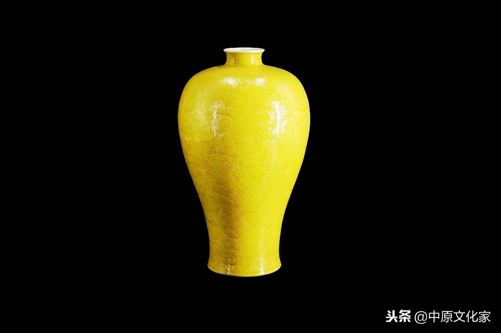 宣德红釉青花鱼藻纹梅瓶图片,单色精美瓷器