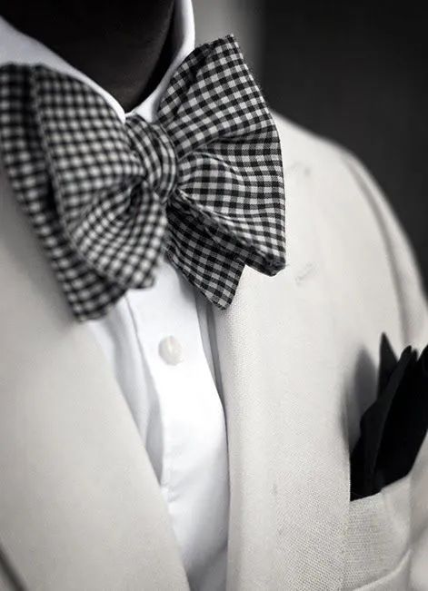 浼犺涓殑閿︿笂娣昏姳,浼犺閿︿笂娣昏姳