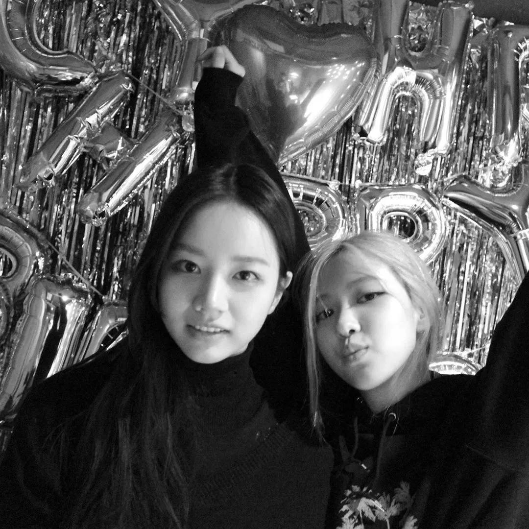 blackpink的朴彩英rosie,blackpink朴彩英澳洲玫瑰歌名