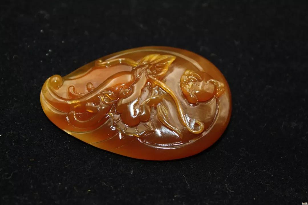 玉雕名师闽杰用心传承玉雕工艺,岫岩玉雕艺术