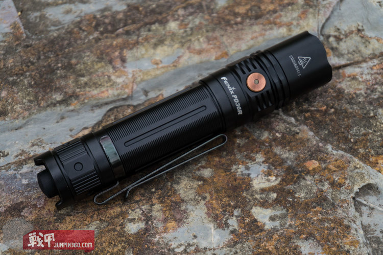 fenix菲尼克斯pd36rv2.0,fenix手电pd40r与pd36r哪个好