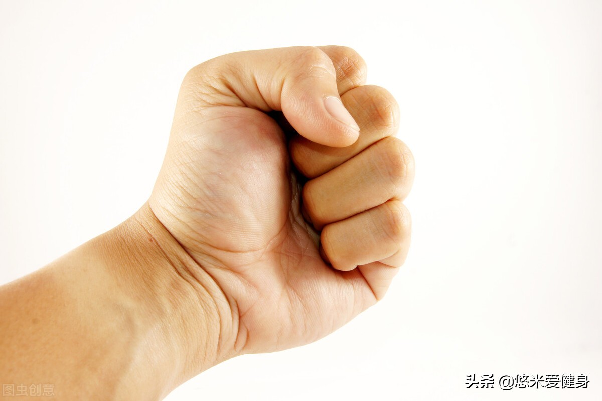 引体向上只有单杠怎么练,引体向上单杠抓不住