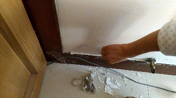 瓷砖裂缝用牙膏填补靠谱吗,白色墙面有裂缝用牙膏修补