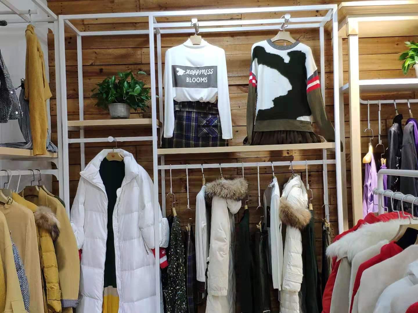 折扣女装批发是骗局吗,折扣服装尾货进货渠道