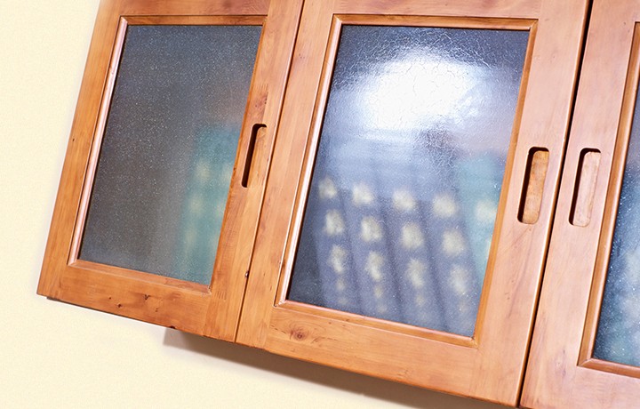 柜门铰链螺丝刀松动固定神器,柜门上的螺丝拧不下来怎么办