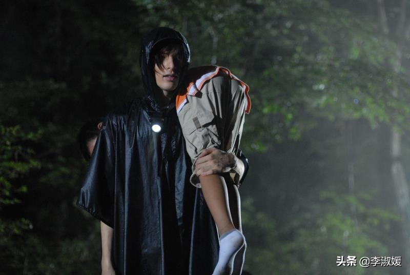 年轻老师校园霸凌,年轻的老师被霸凌