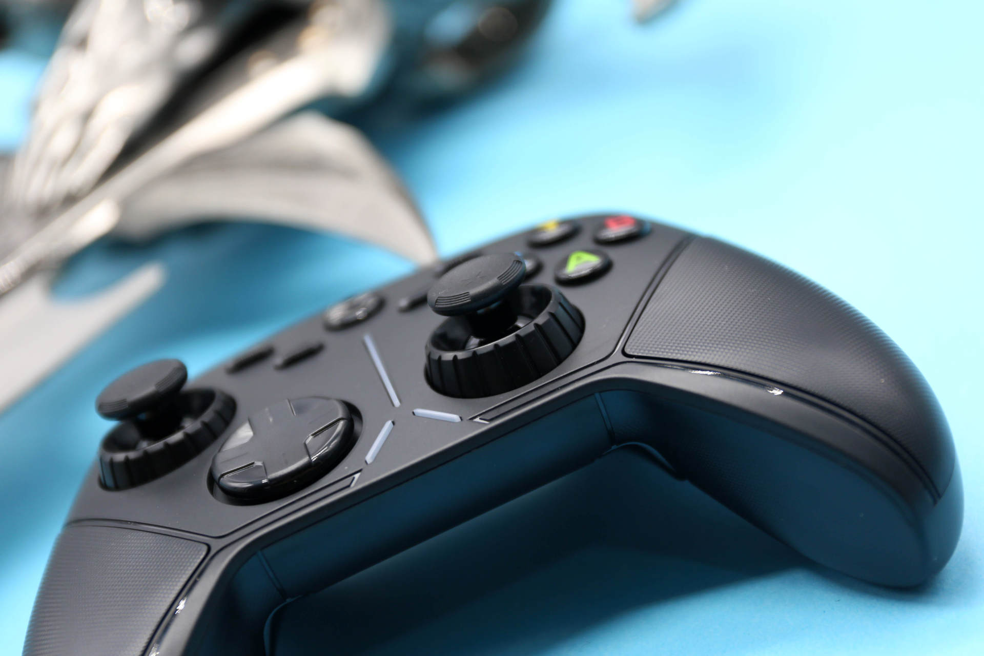 赛博朋克2077手柄辅助瞄准怎么开,赛博朋克2077限定手柄