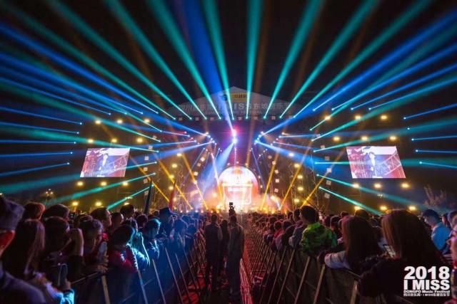 告诉给你听！爱上眉山东马的四个理由！