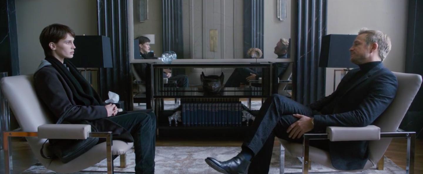 《双面情人》：纷繁欲望下，一场女性的自我探索与心灵救赎