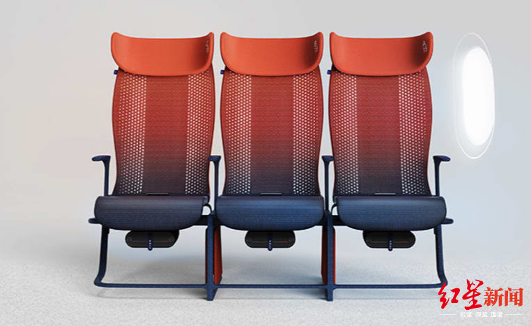 飞机头等舱体验24小时,坐飞机经济舱沉浸式体验