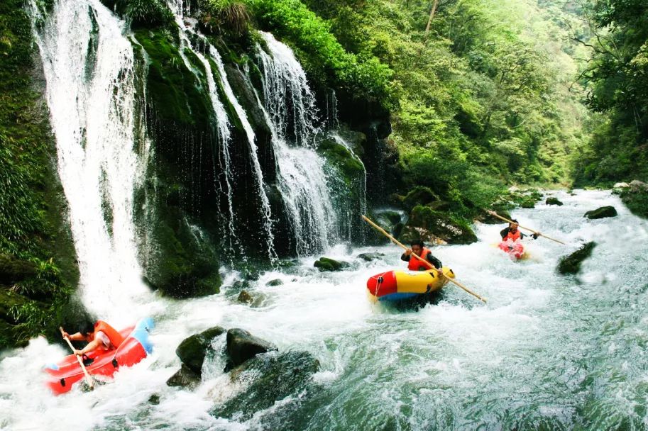 这个人少小众的秘境里,竟然藏着中国最爽的夏天