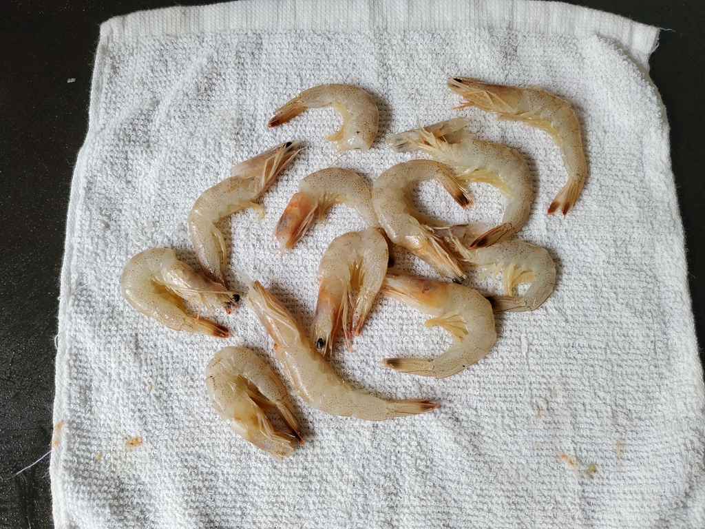 避风塘小海虾怎么做好吃又简单,连云港的海虾怎么做着吃