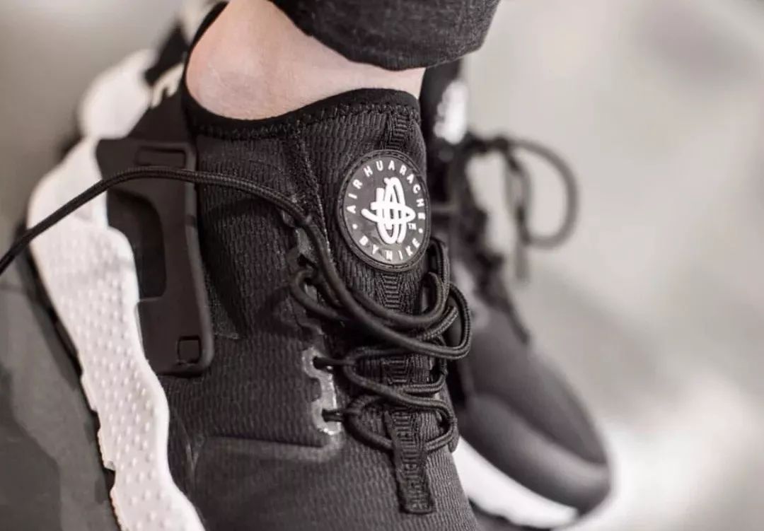 穿过很多的鞋子,穿过那么多鞋最爱的还是匡威