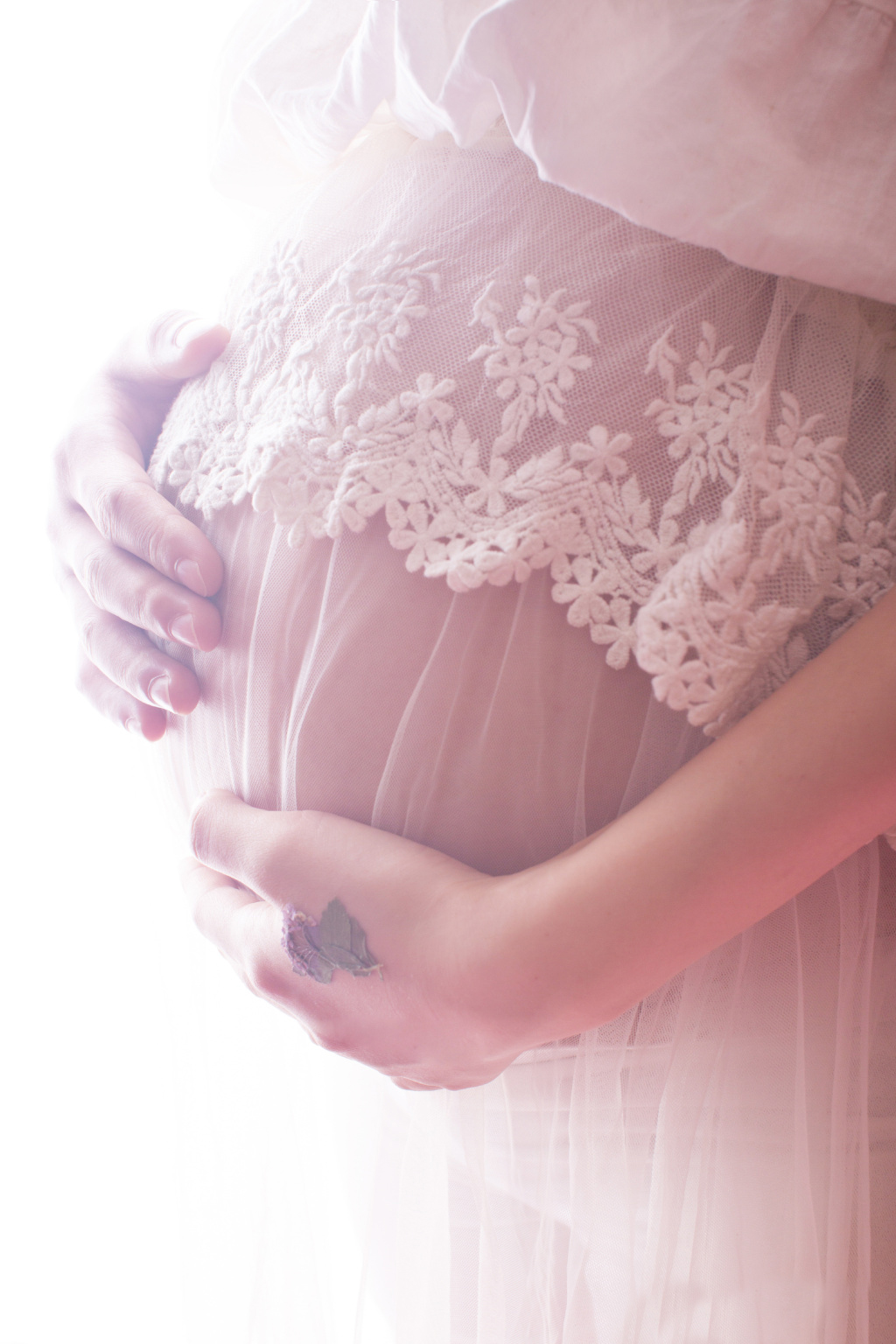 孕妈怎么注意保养防止妊娠纹,孕妈如何保护皮肤