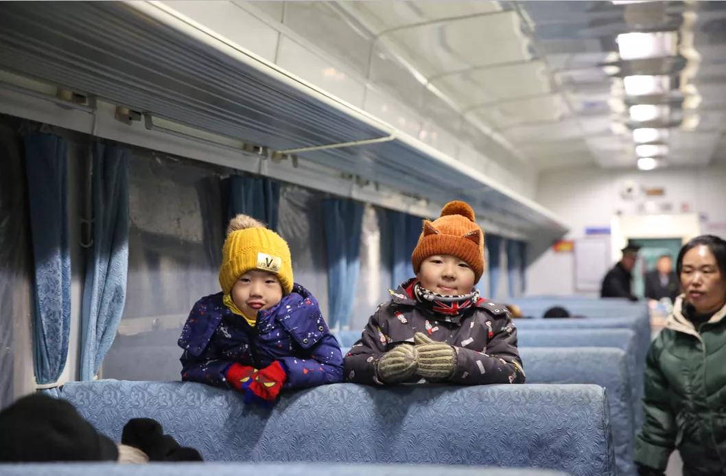 中国最贵火车行程,这趟火车创下四个中国铁路之最