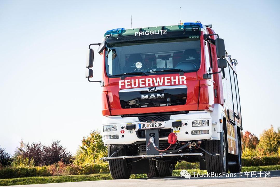 卢森宝亚at3车头上是什么,at3主战消防车多少钱一辆