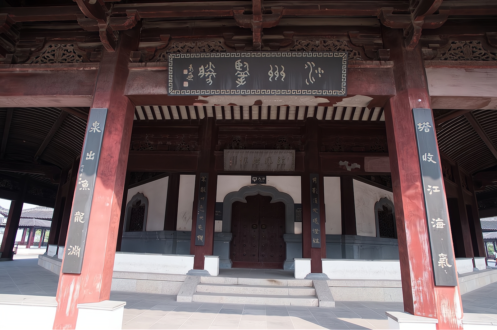 它是张家港第一高山，与北京香山同名，乾隆帝、西施都曾来过