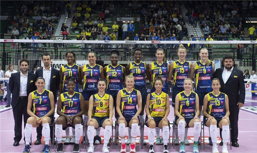 女排总决赛朱婷对阵瓦基弗,2019朱婷世俱杯视频