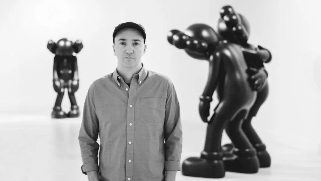 优衣库kaws联名营销事件,优衣库发售kaws联名款引发疯抢