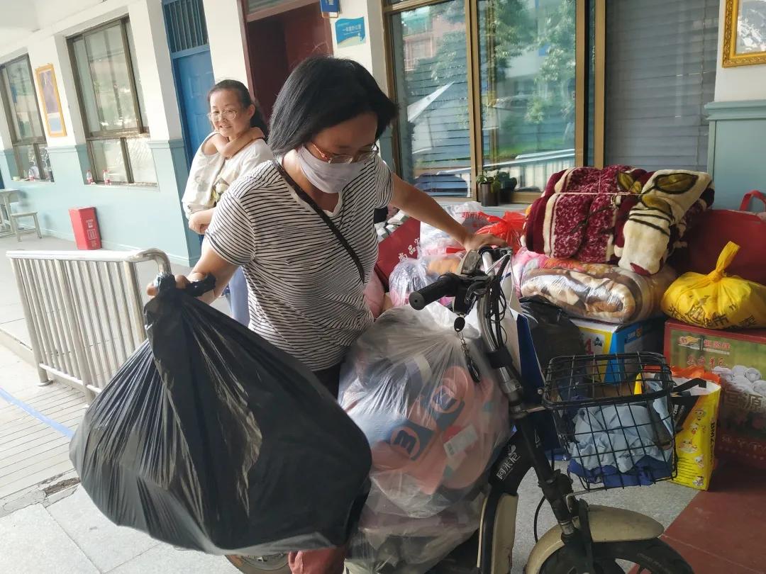 微光汇聚 终成灿阳—郑州市中原区汝河新区小学积极助力灾后重建