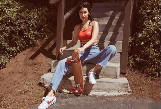 秋季新品时尚拼色阿甘鞋,阿甘鞋真的舒适百搭又时髦