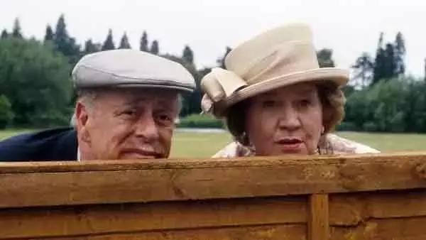 93岁女王年年放暑假！深扒女王秘密“朋友圈”，看看她都玩些啥